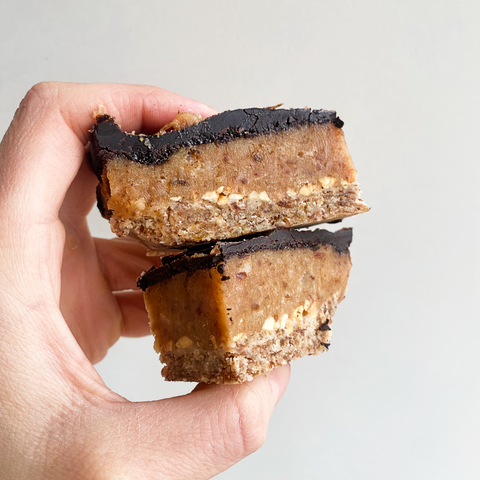 Vegan Raw Chocolate Caramel Date Slice