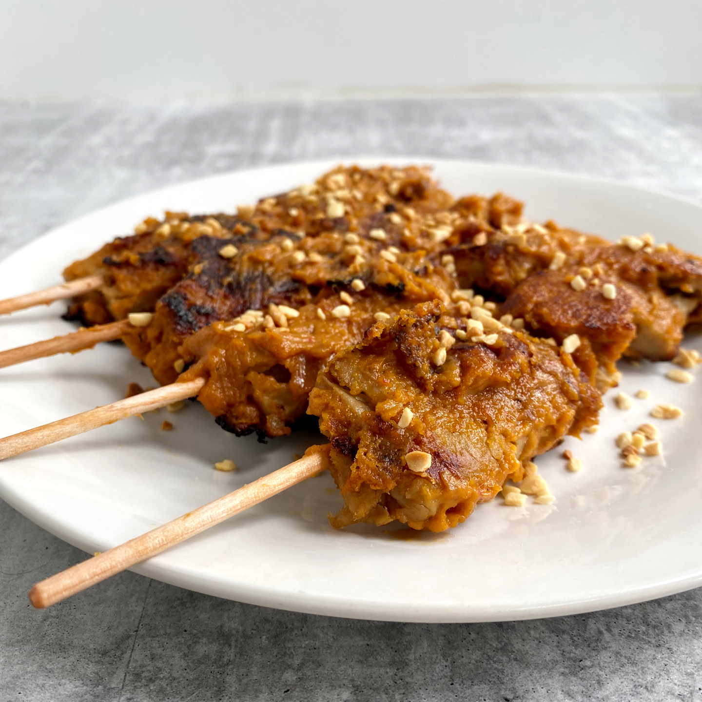 CRUNCHY SATAY CHICKEN KEBABS